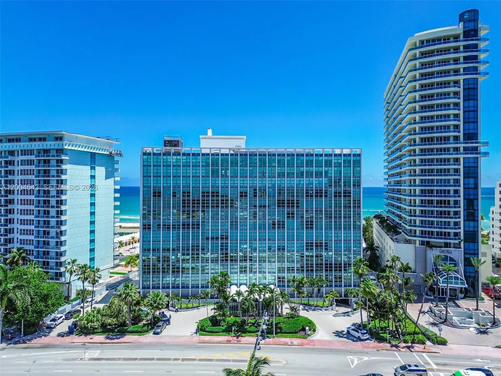 2 bedroom 2 bath Residential Lease for rent at 5055 Collins Ave # 3K, Miami Beach FL 33140