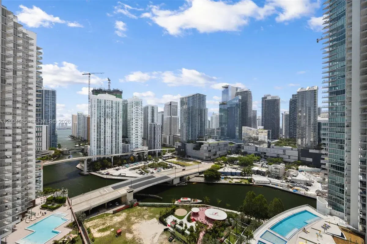 90 SW 3rd St # 2602, Miami FL 33130