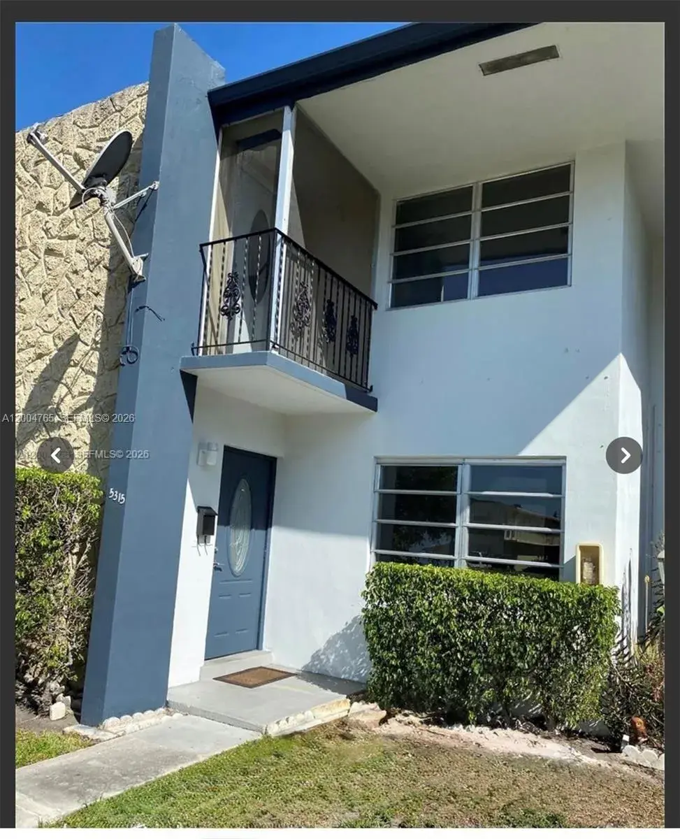 2 bedroom 2 bath Residential Lease for rent at 5315 Hollywood Blvd # 5315, Hollywood FL 33021