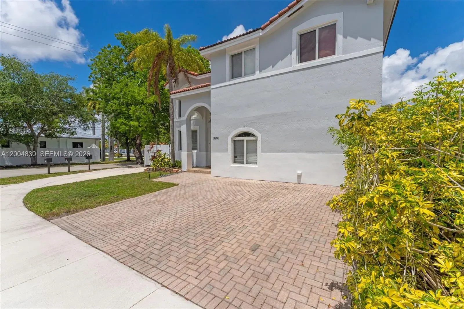 13891 SW 39th Ter, Miami FL 33175
