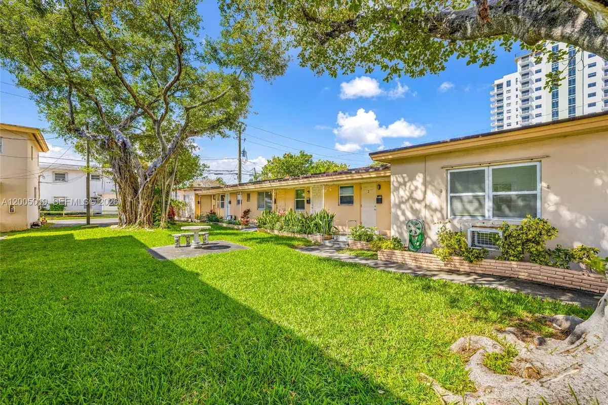 1708 Van Buren St # 3, Hollywood FL 33020