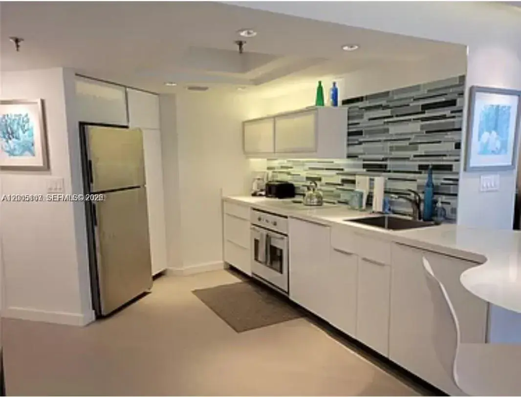 5880 Collins Ave # 604, Miami Beach FL 33140
