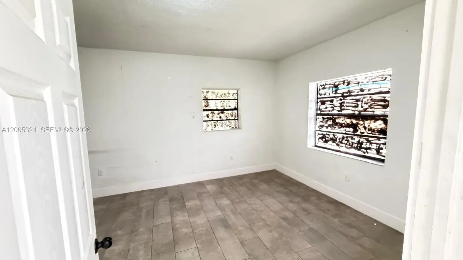 301 NW 37th St, Miami FL 33127