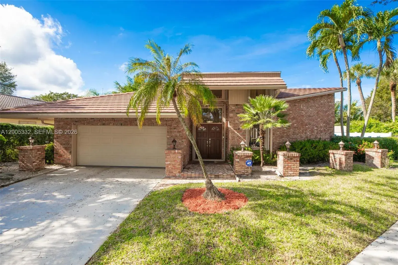 4 bedroom 3 bath Residential for sale at 6481 Timber Ln, Boca Raton FL 33433