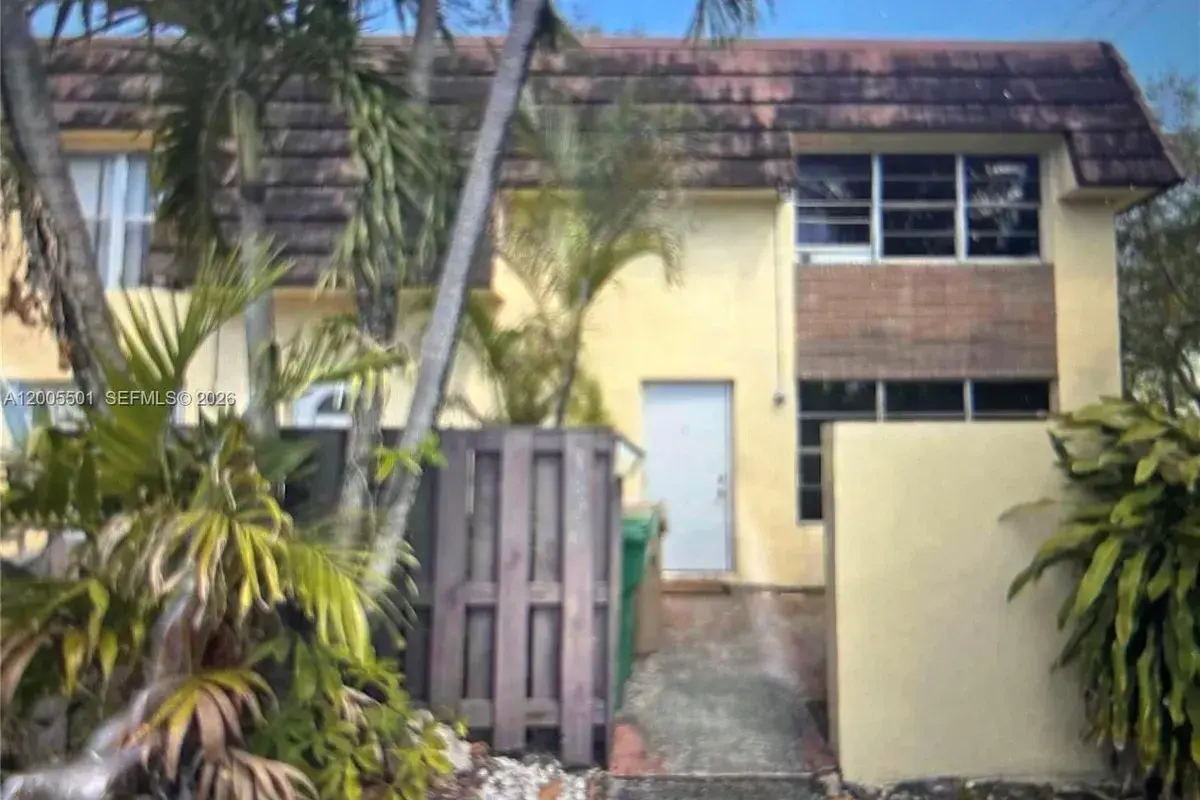 3820 SW 60th Ter # 1, Davie FL 33314