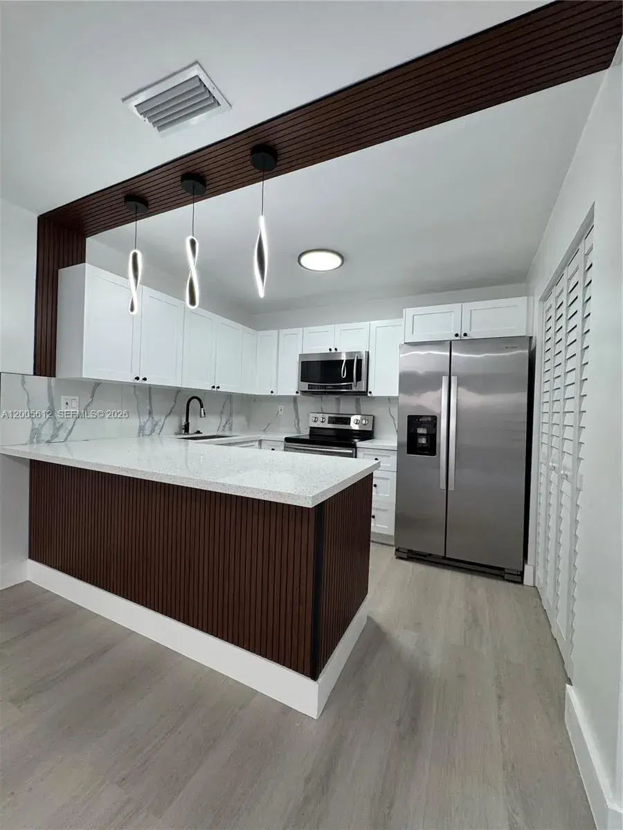9855 SW 1st Ter, Miami FL 33174