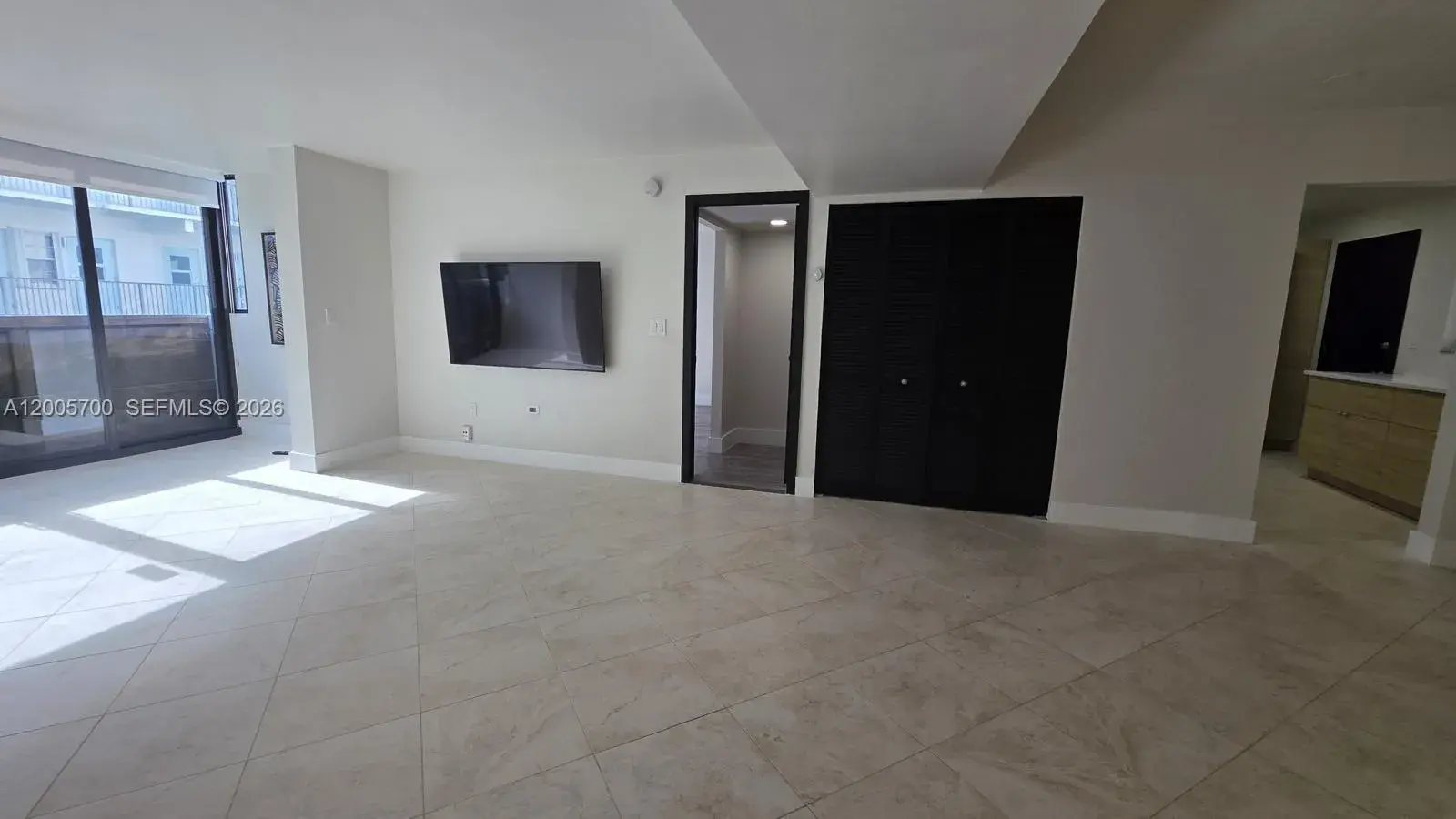 2 bedroom 2 bath for rent at 250 Galen Dr # 32, Key Biscayne FL 33149