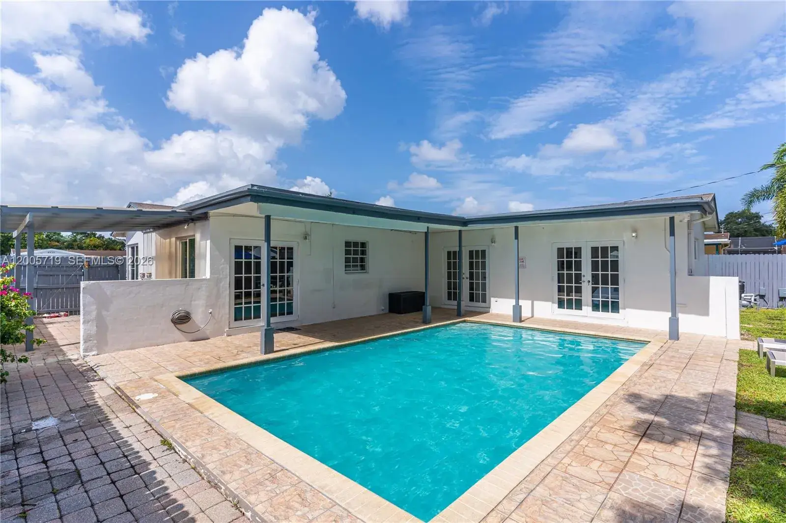 3 bedroom 2 bath Residential Lease for rent at 6452 Custer, Hollywood FL 33024-2024