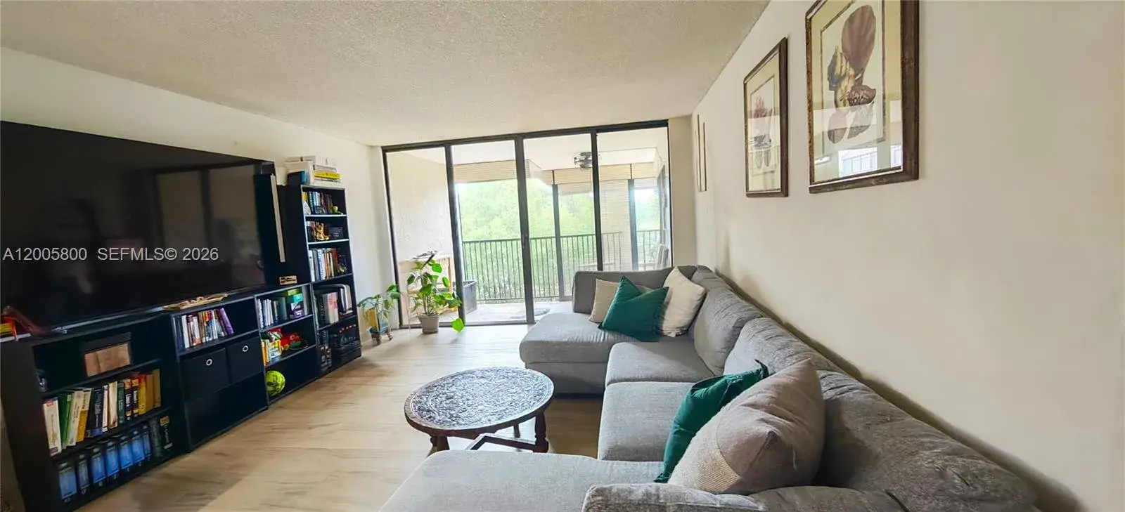2 bedroom 2 bath Residential Lease for rent at 2802 N 46  ave # 520B, Hollywood FL 33021