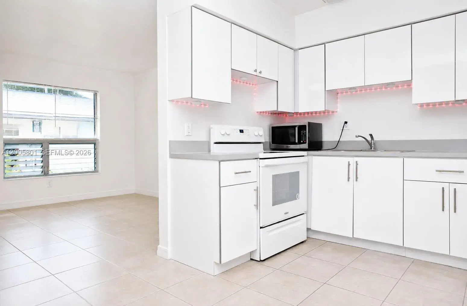 2206 Fillmore St # 6, Hollywood FL 33020