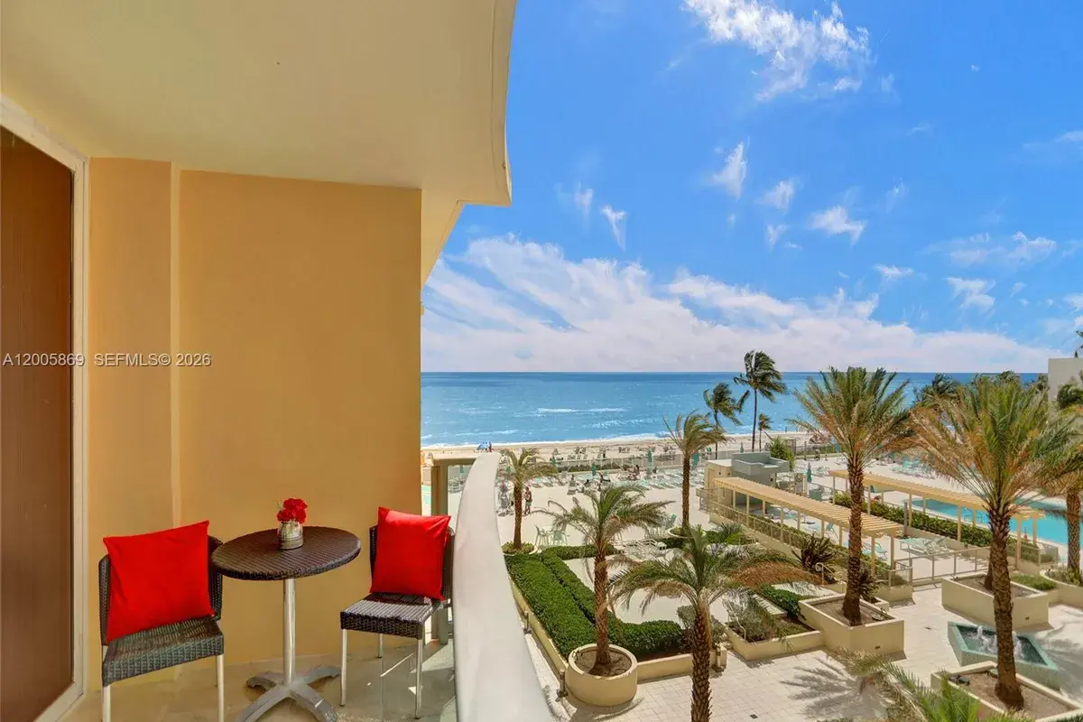 2501 S Ocean Dr # 415, Hollywood FL 33019