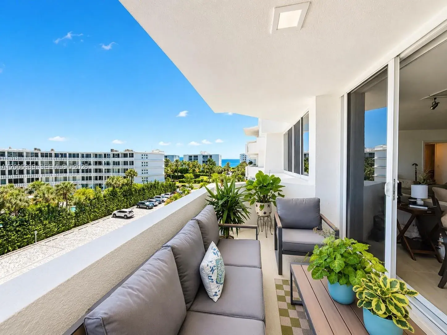 2 bedroom 2 bath Residential for sale at 2773 S Ocean Blvd # 4070, Palm Beach FL 33480