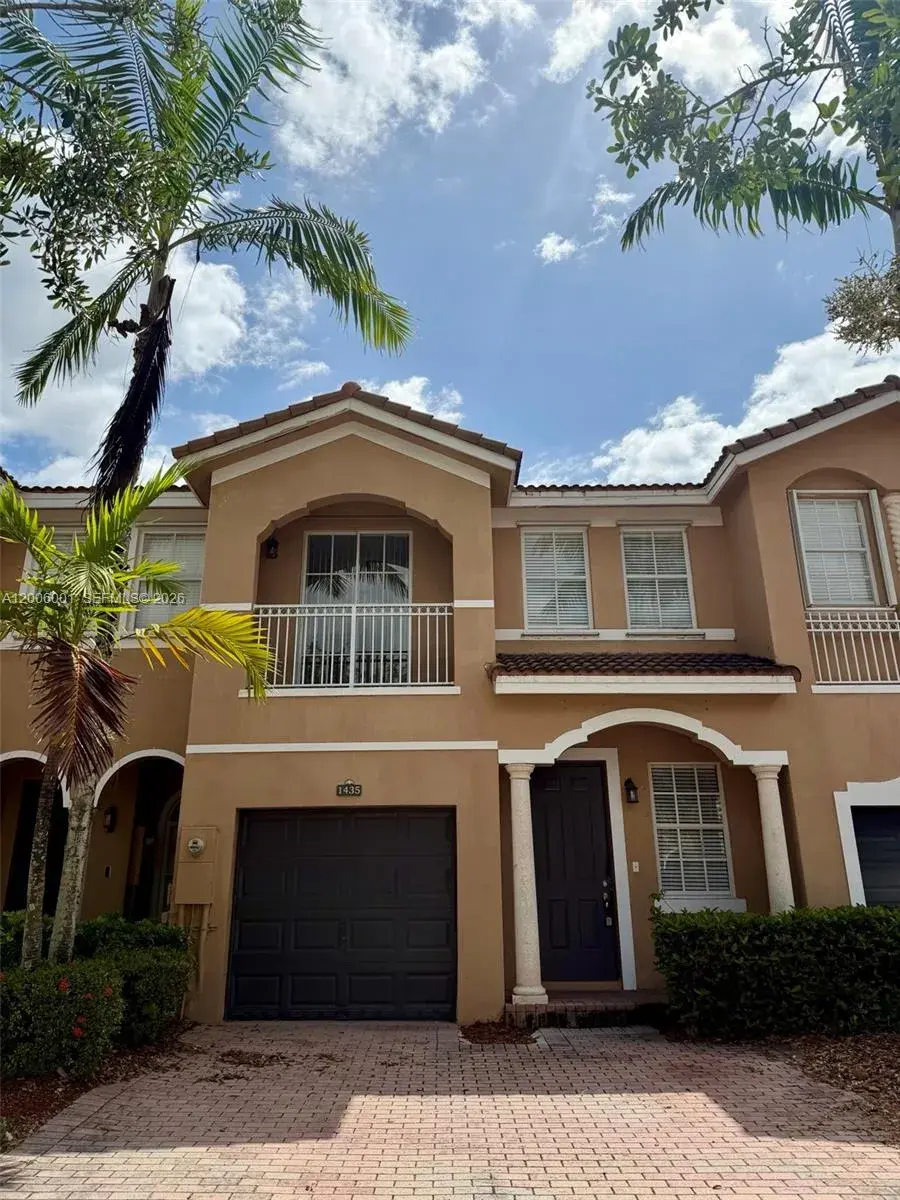 4 bedroom 3 bath Residential for sale at 1435 SE 25th Ave, Homestead FL 33035