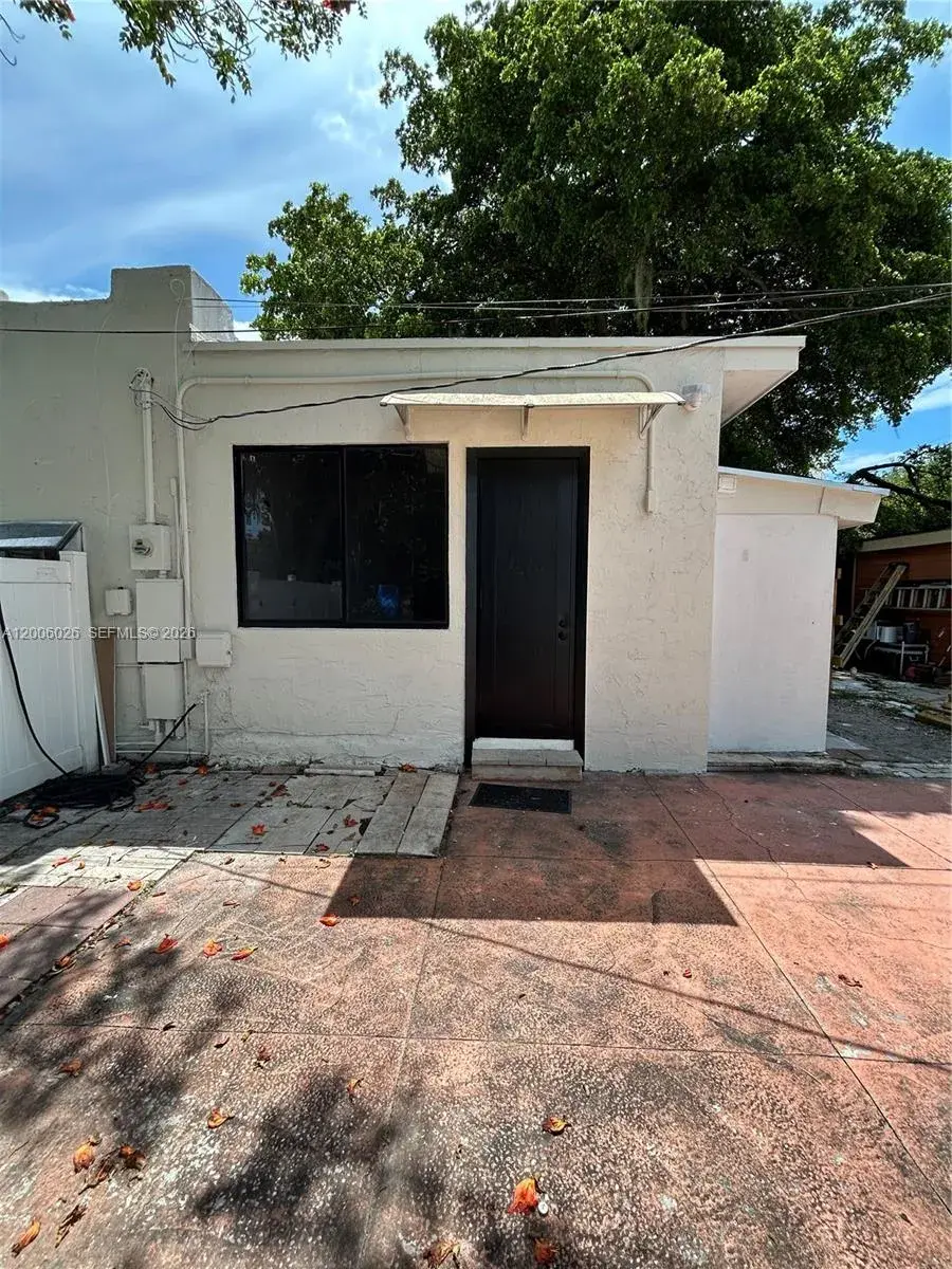 2516 Cleveland St # b, Hollywood FL 33020