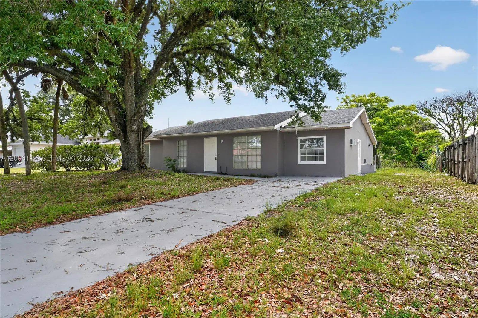 4030 SCHOOL CIR, La Belle FL 33935