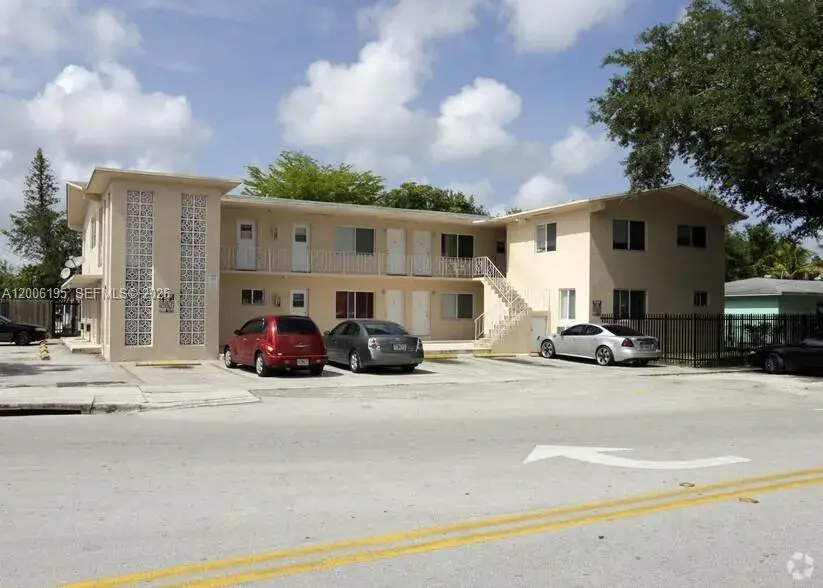 Commercial Sale for sale at 14305 NE 6th Ave, North Miami FL 33161