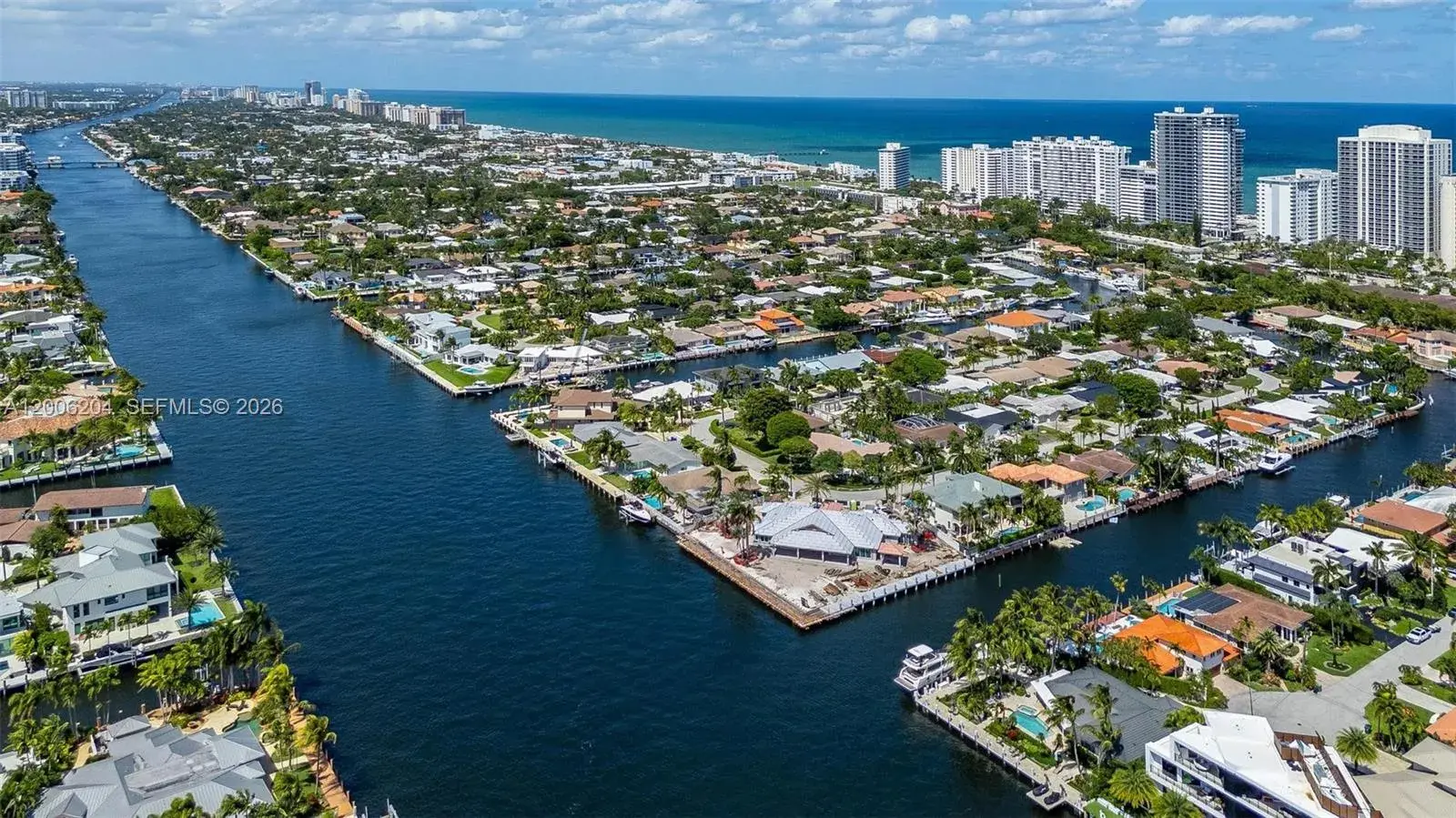7 bedroom 6 bath Residential for sale at 37 Fort Royal Is, Fort Lauderdale FL 33308