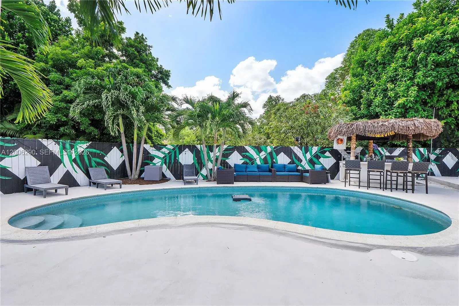3 bedroom 3 bath Residential for sale at 14830 N Spur Dr, Miami FL 33161