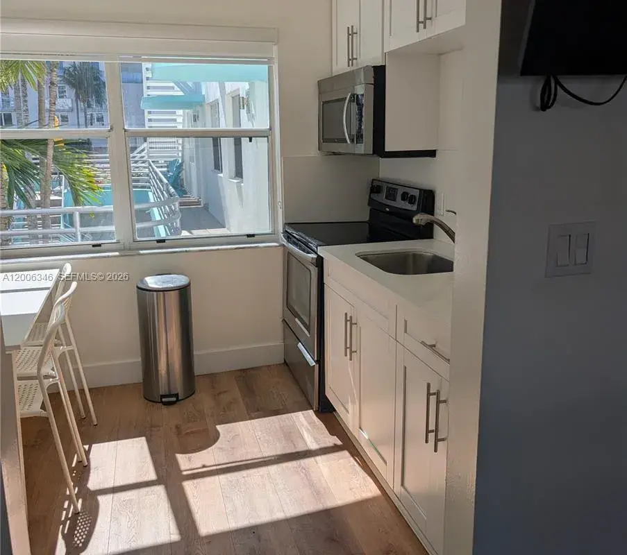 326 Wilson St # 201, Hollywood FL 33019