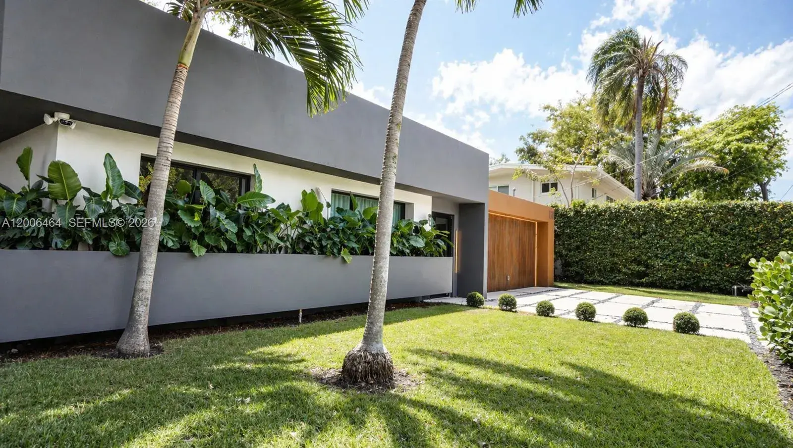4 bedroom 3 bath Residential for sale at 2110 NE 191st Dr, North Miami Beach FL 33179