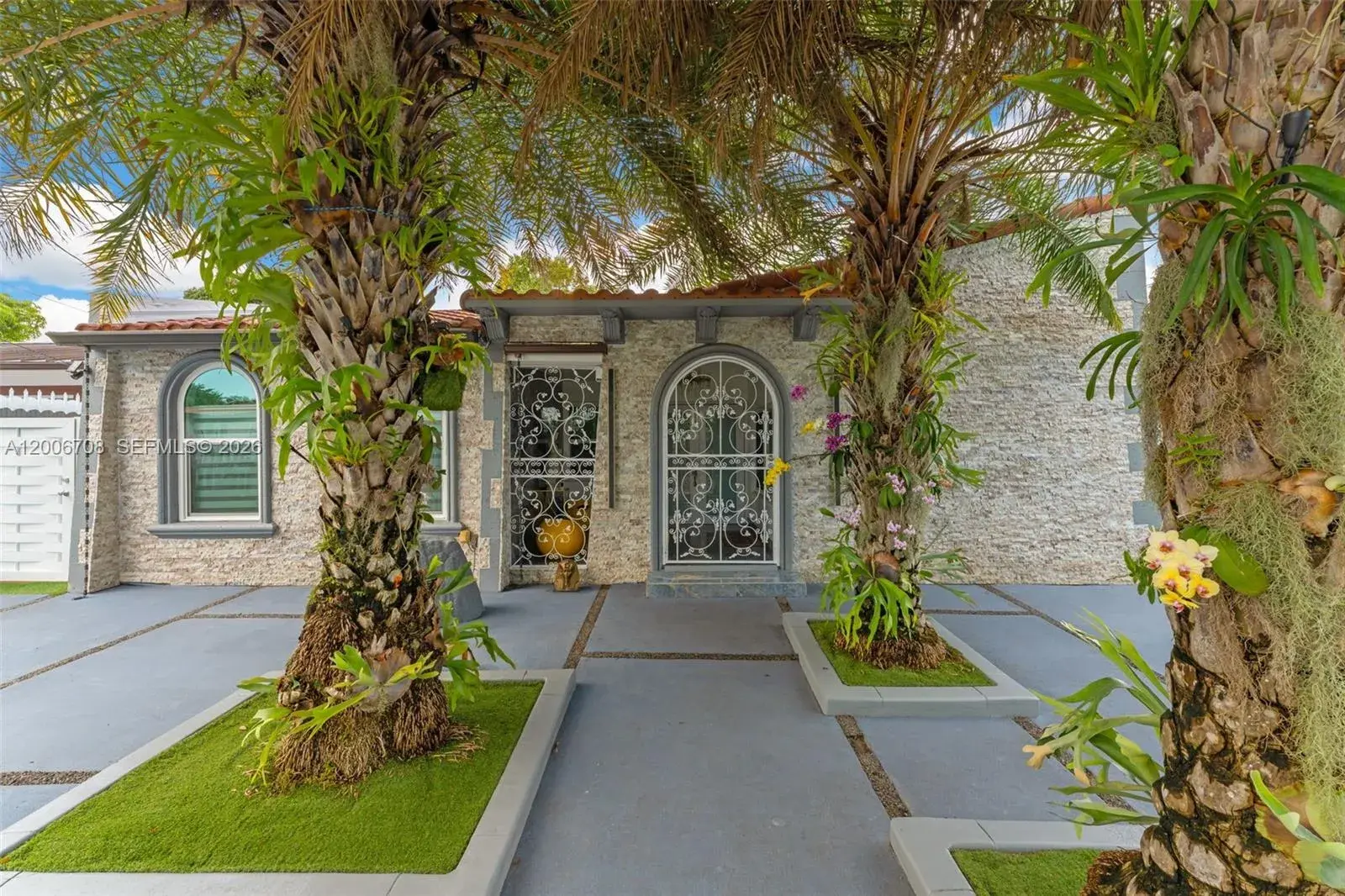6 bedroom 3 bath Residential for sale at 1870 NW 32nd Ave, Miami FL 33125