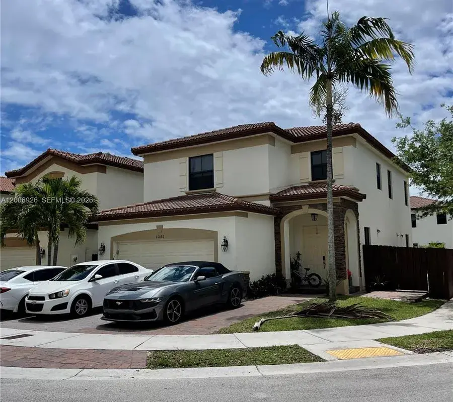 10086 NW 89th Ter, Doral FL 33178