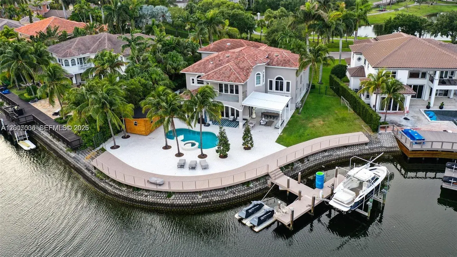 6 bedroom 6 bath Residential for sale at 1260 Harbor Ct, Hollywood FL 33019