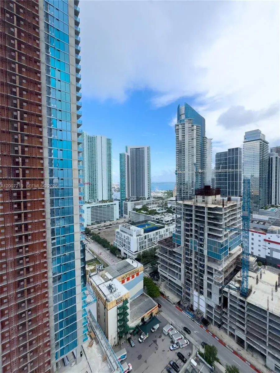 20 NE 11th St # 3006B, Miami FL 33132