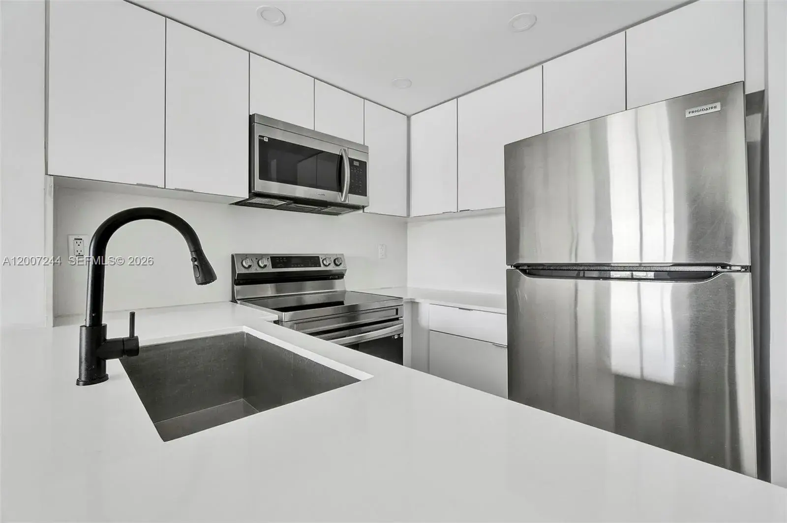 620 SW 10th St # 301, Miami FL 33130