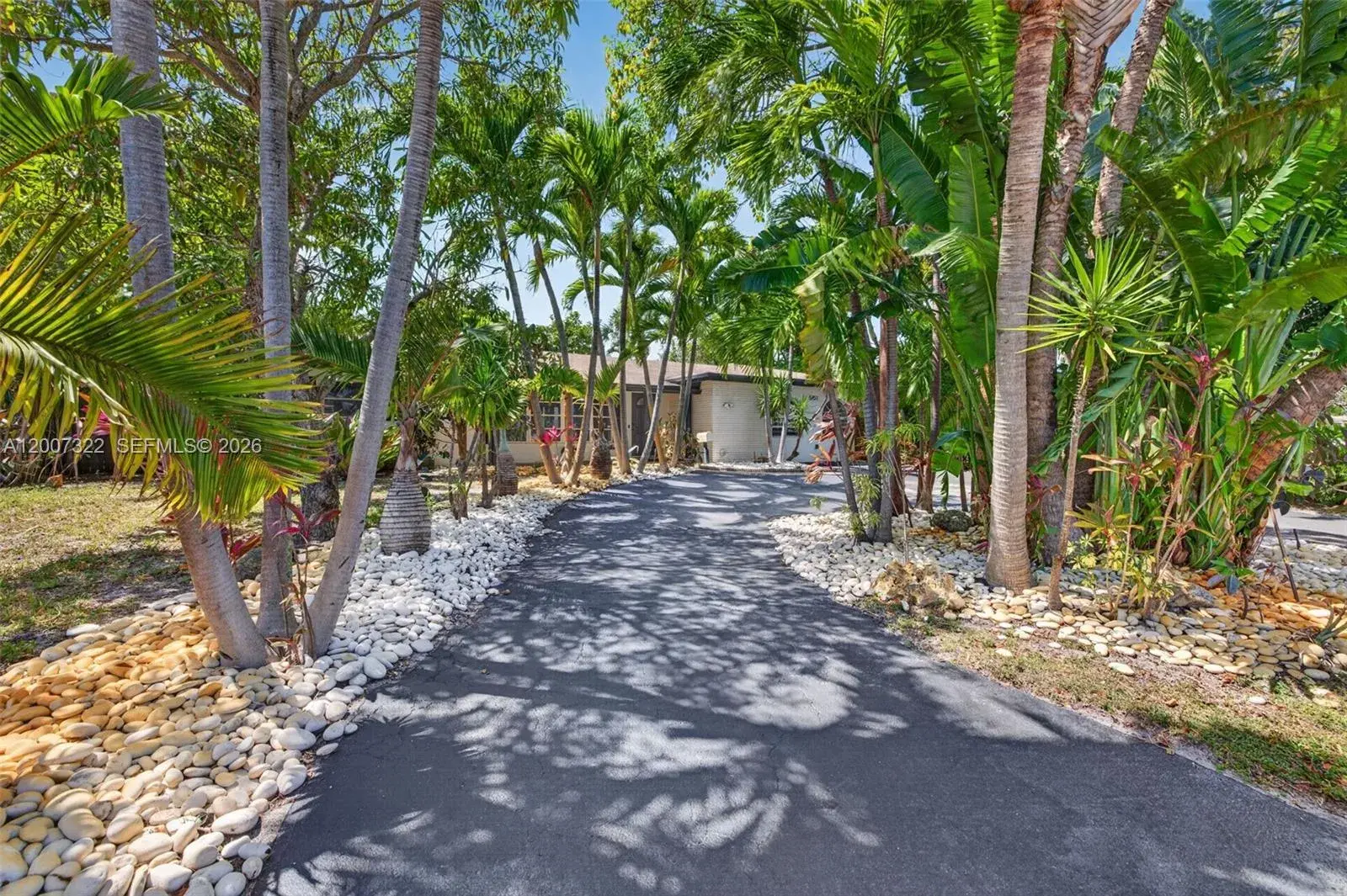 4 bedroom 2 bath Residential for sale at 5451 NE 22nd Ave, Fort Lauderdale FL 33308