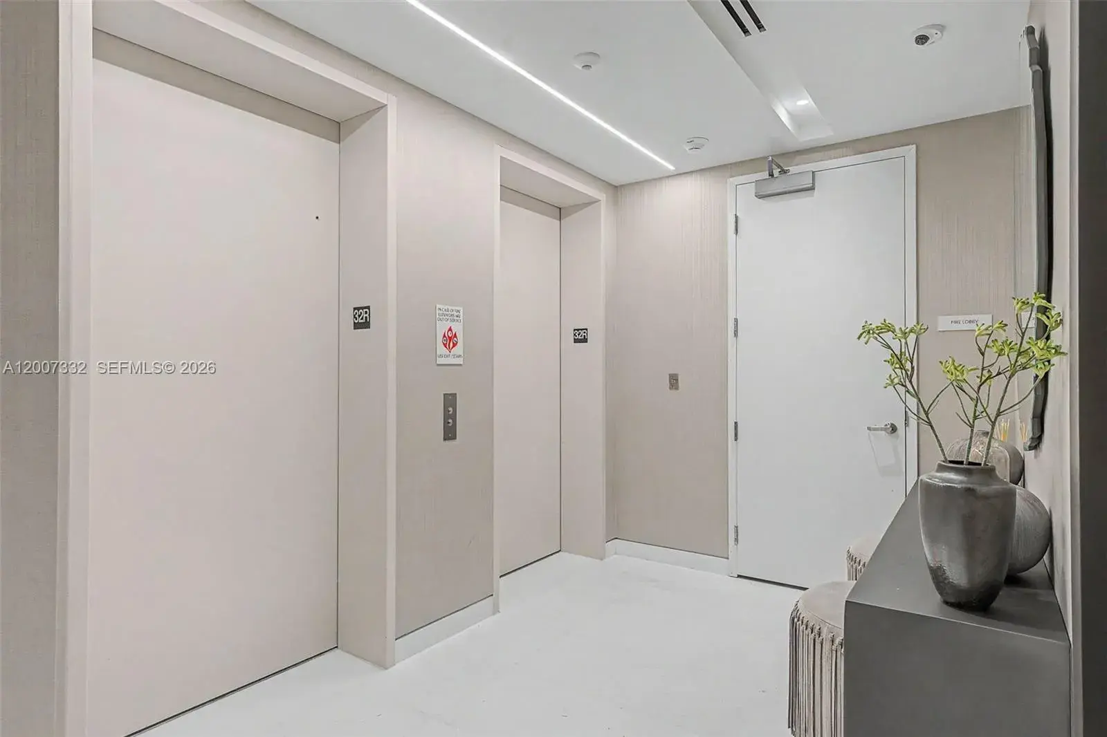 3 bedroom 4 bath Residential Lease for rent at 300 Biscayne Blvd Way # 3203, Miami FL 33131