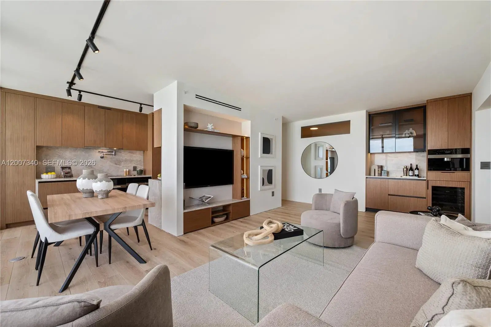 6365 Collins Ave # 3904, Miami Beach FL 33141