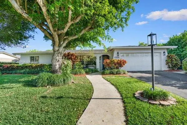 14544 SW 76th St, Miami FL 33183