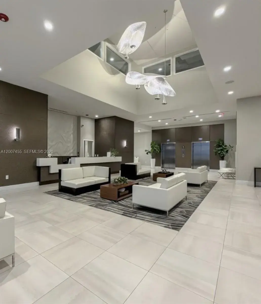 2 bedroom 2 bath Residential for sale at 7825 NW 107th Ave # 221, Doral FL 33178