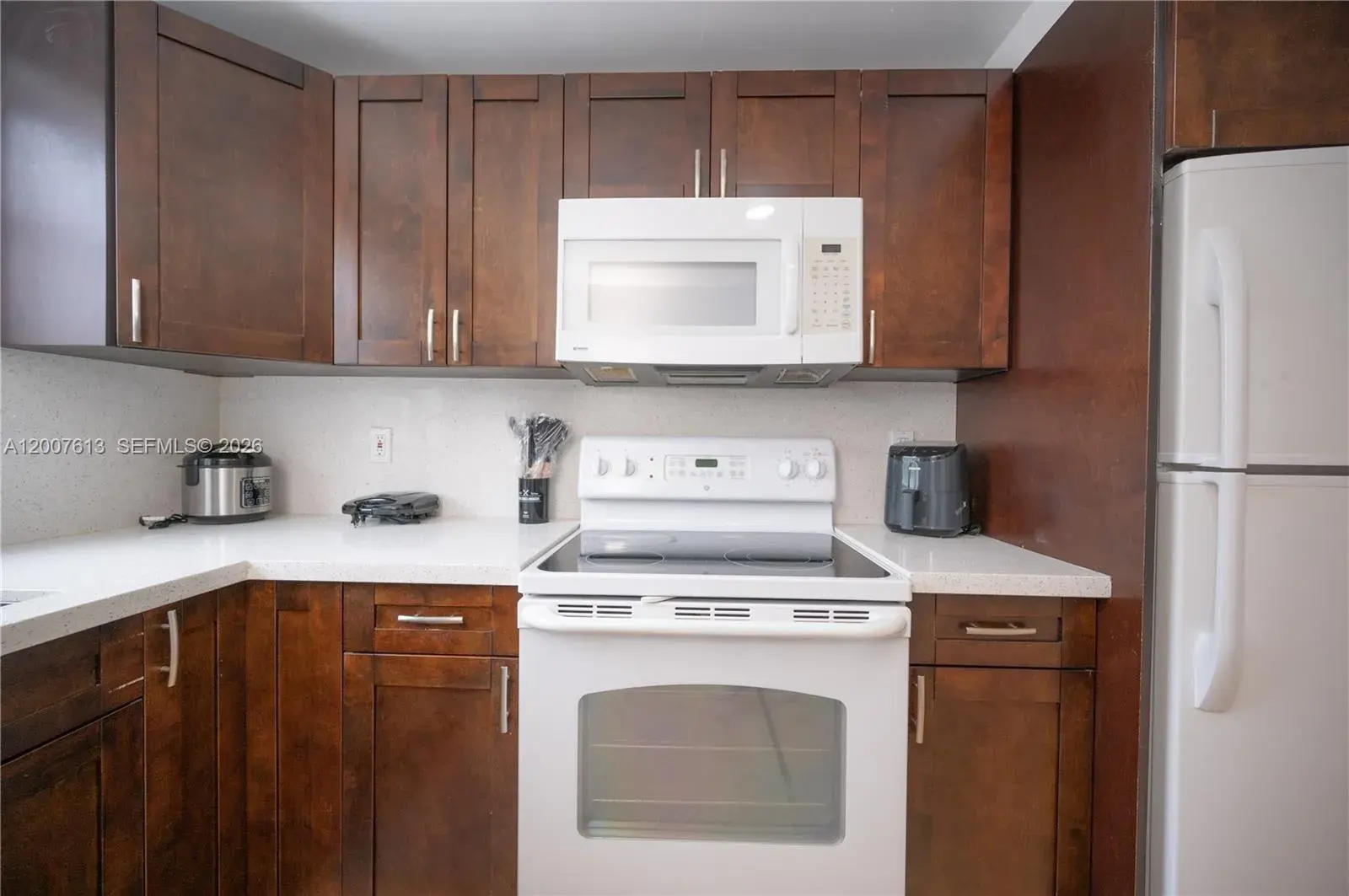 3 bedroom 2 bath Residential Lease for rent at 500 NE 26th St # 2C, Miami FL 33137