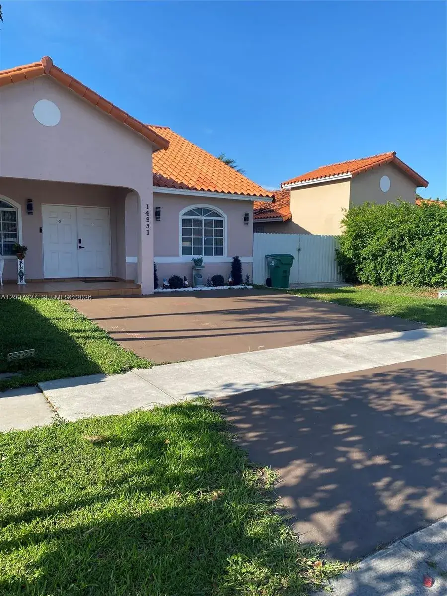 3 bedroom 2 bath Residential for sale at 14931 SW 36 Ter, Miami FL 33185