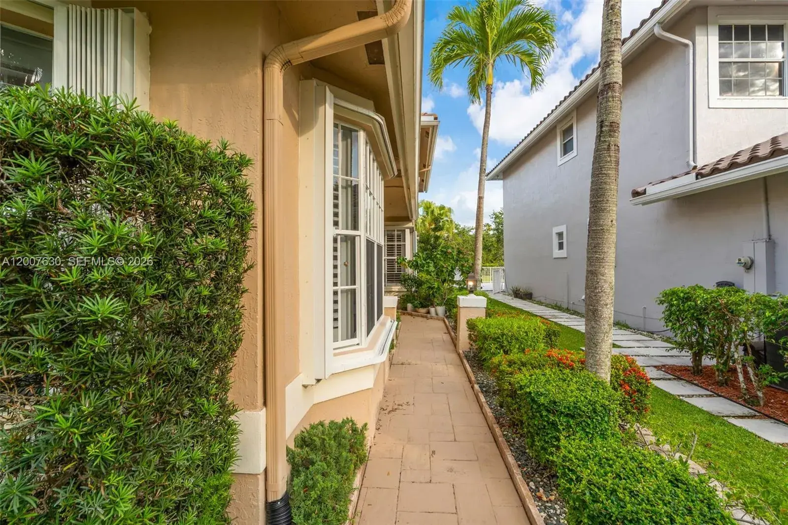 11834 Highland Pl, Coral Springs FL 33071