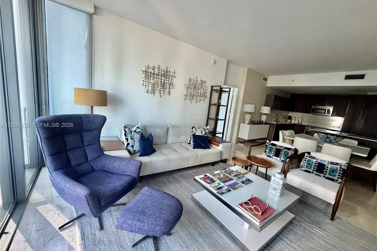 88 SW 7th St # 1109, Miami FL 33130
