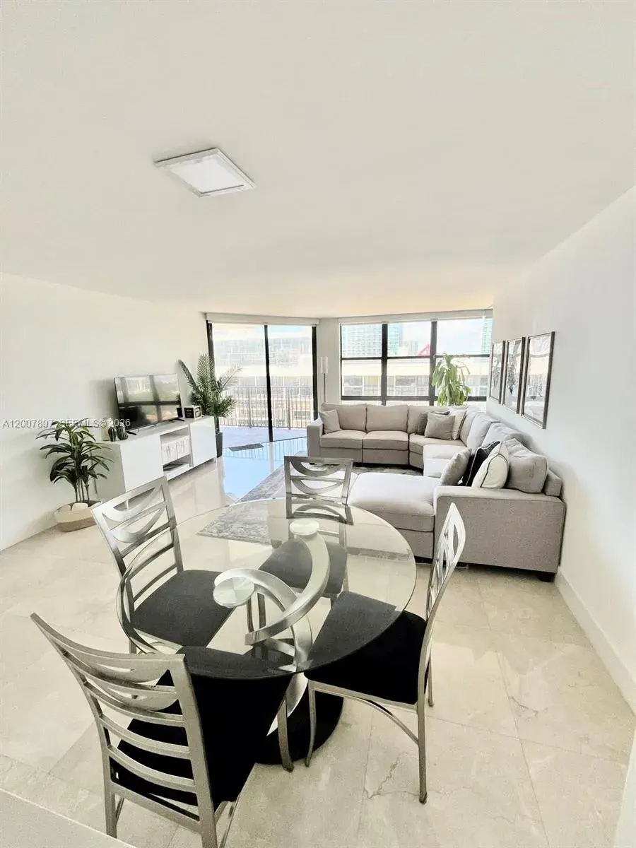 1901 Brickell Ave # B2007, Miami FL 33129