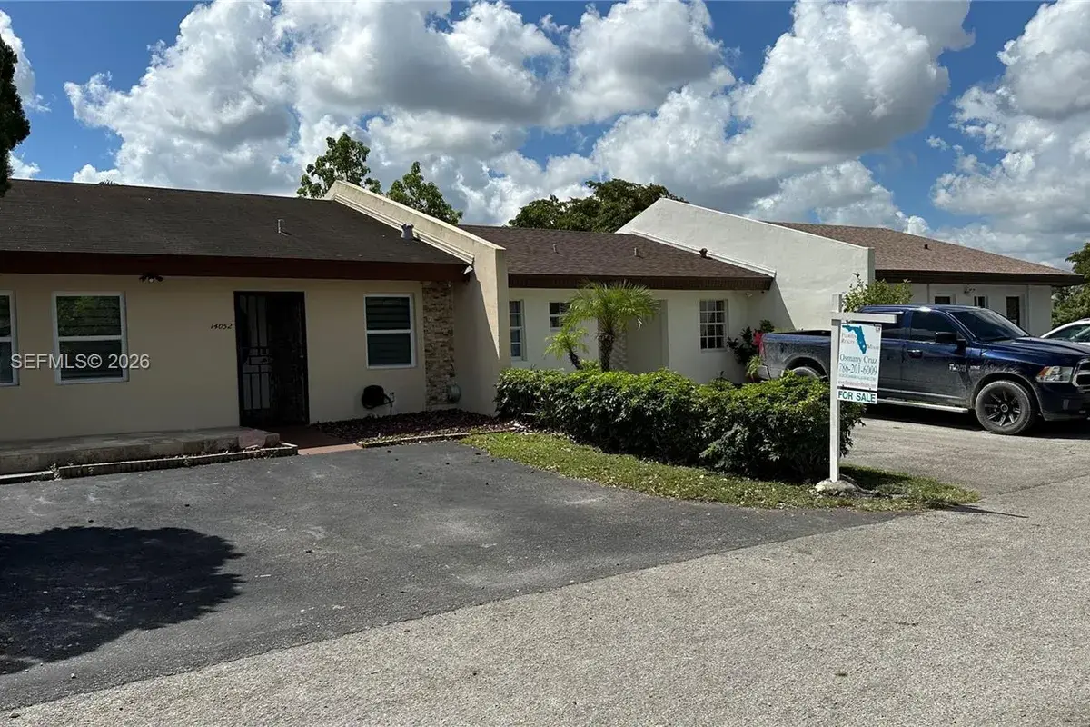 14052 SW 52nd Ter, Miami FL 33175