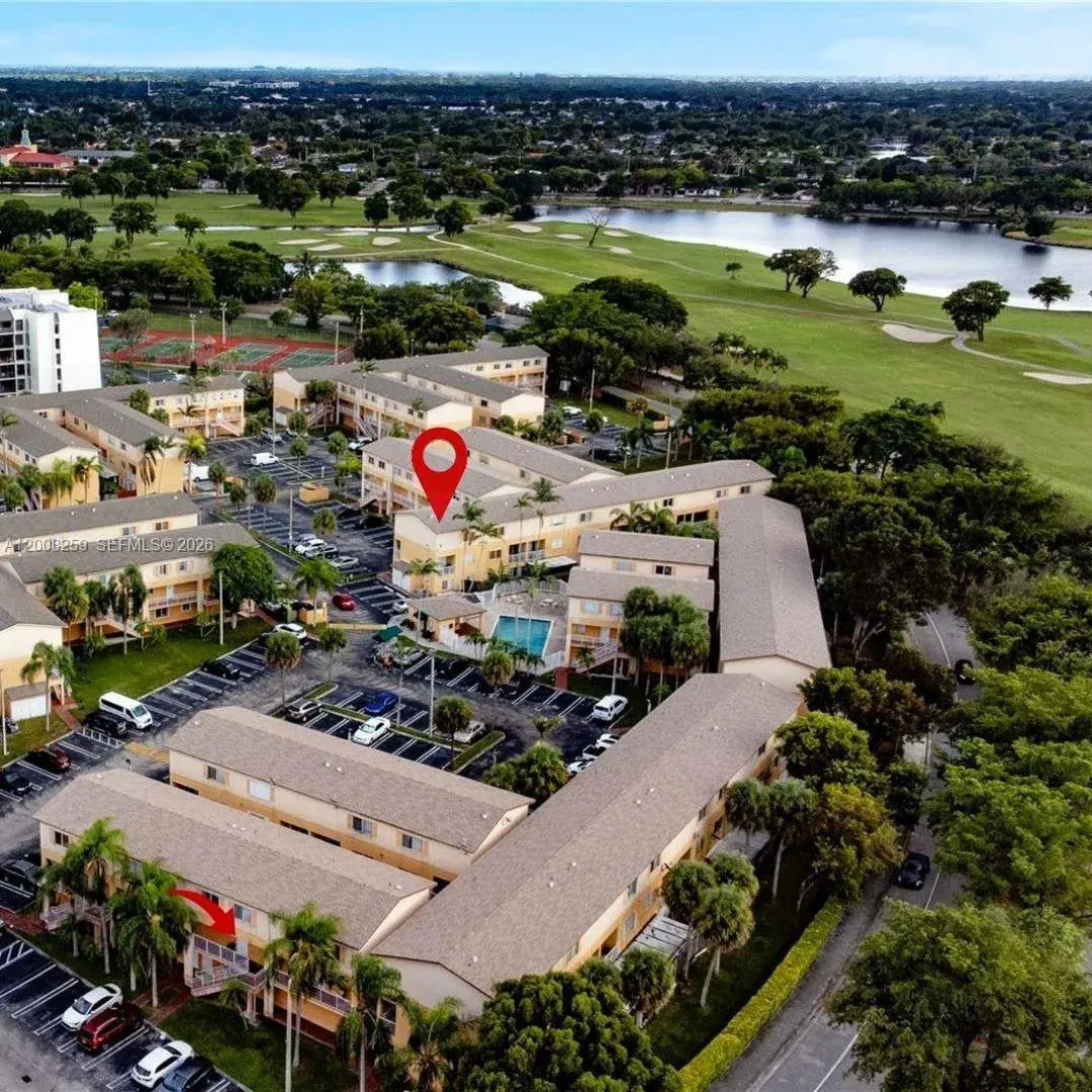 6235 SW Kendale Lakes Cir # 239, Miami FL 33183