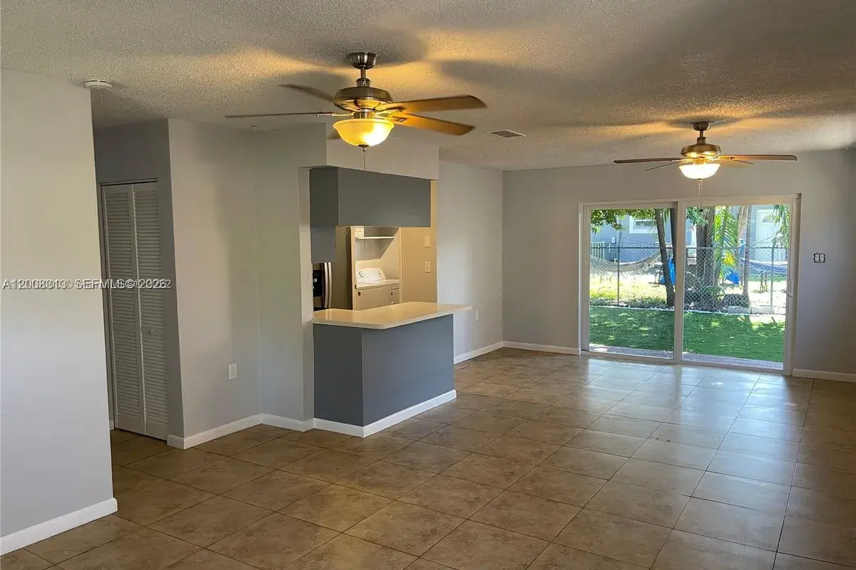 1074 NW 27th St, Miami FL 33127