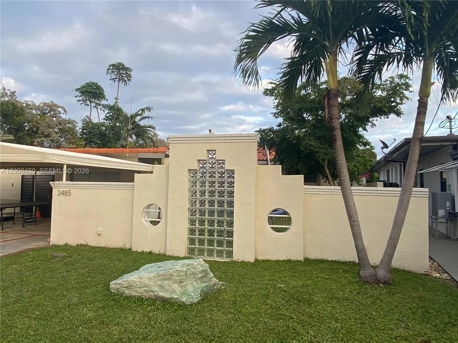 3 bedroom 2 bath for sale at 3485 N Meridian Ave, Miami Beach FL 33140