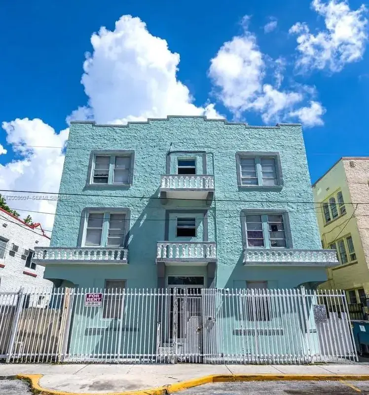 967 SW 5th St # 12A, Miami FL 33130