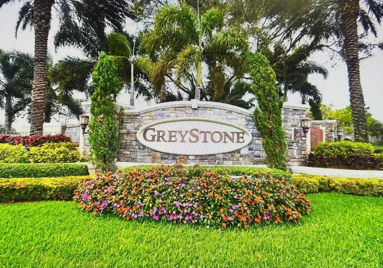 5 bedroom 4 bath Residential for sale at 7587 Topiary Ave, Boynton Beach FL 33437