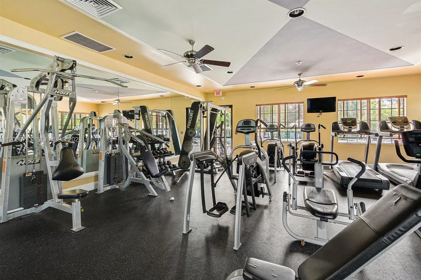 7587 Topiary Ave, Boynton Beach FL 33437