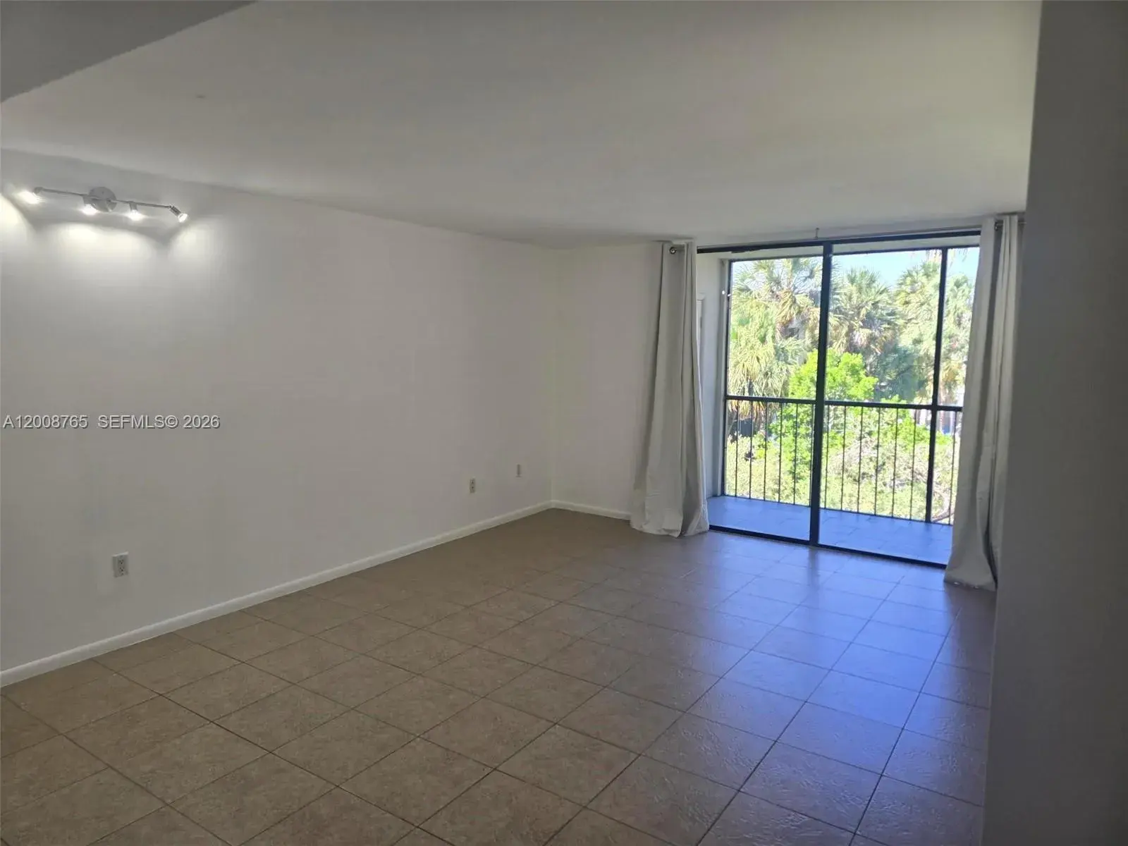 8045 SW 107th Ave # 323, Miami FL 33173