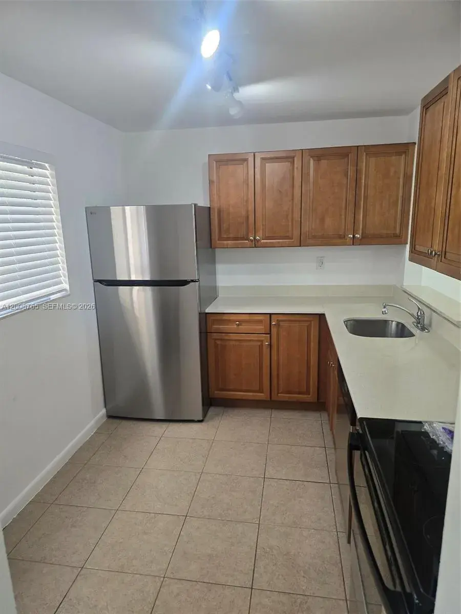 8045 SW 107th Ave # 323, Miami FL 33173