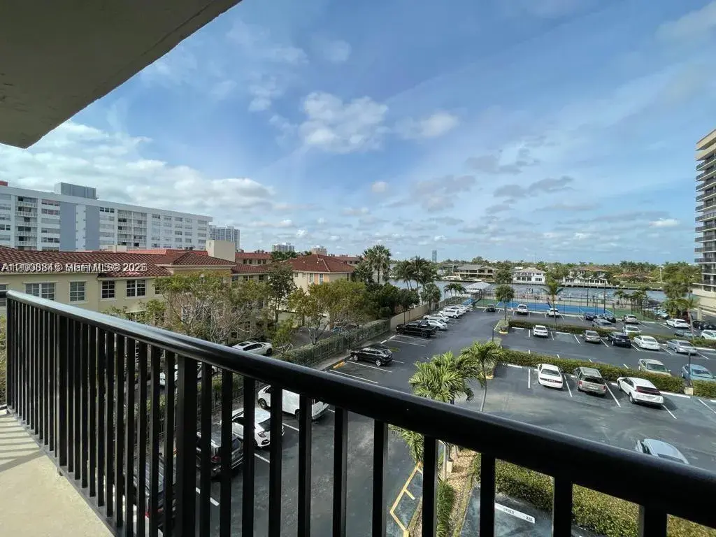 2049 S Ocean Dr # 401, Hallandale Beach FL 33009