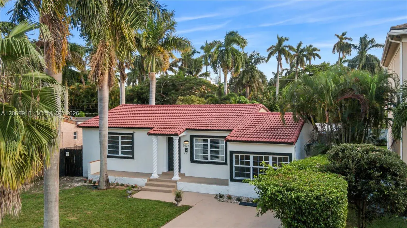 1422 Wiley St, Hollywood FL 33020
